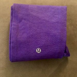 Lululemon crop bottoms